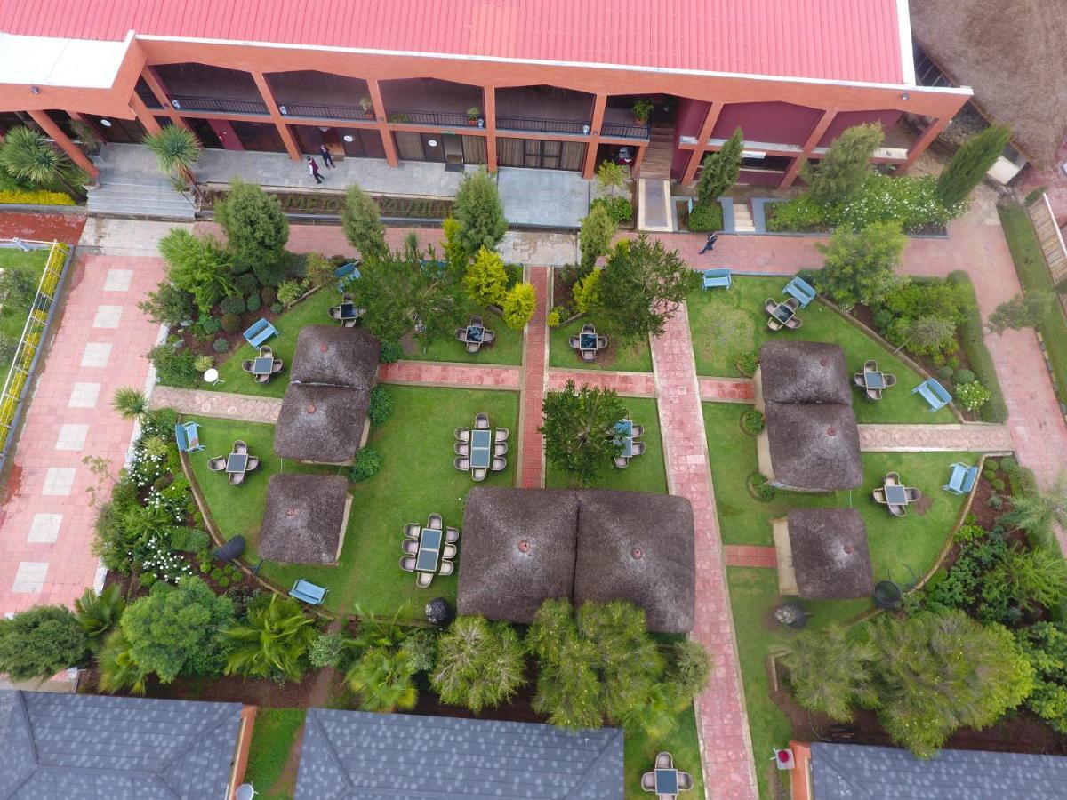 Yaya Africa Athletics Village Sululta Esterno foto