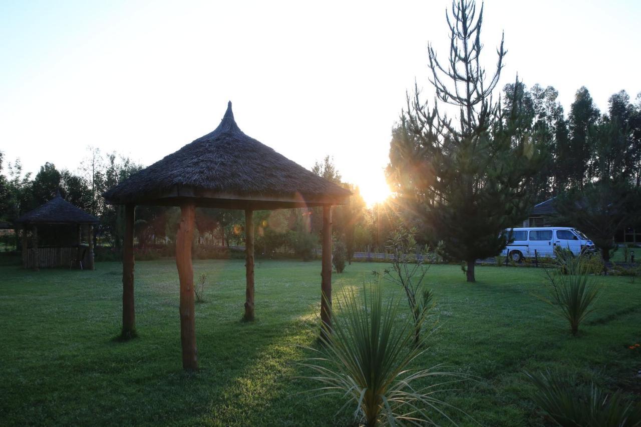 Yaya Africa Athletics Village Sululta Esterno foto